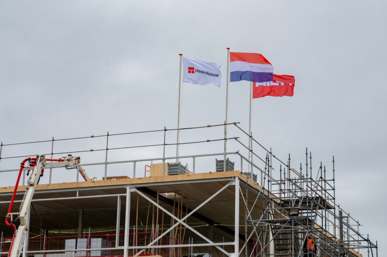 Foto van hoogste punt Hilti vlaggen