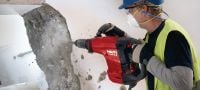 TE 800-AVR sloophamer voor beton Zeer krachtige TE-S sloophamer voor zwaar hakwerk in beton, met actieve vibratiereductie (AVR) Toepassingen 4