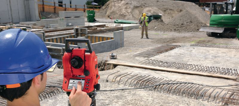 POS 18 total-station voor de bouw Nauwkeurig totalstation voor de bouw, bediening door twee personen met nauwkeurige hoekmeting tot 3  Toepassingen 1