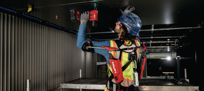 EXO-S schouder-exoskelet Draagbaar constructie-exoskelet dat schouder- en nekmoeheid helpt verlichten wanneer boven schouderhoogte wordt gewerkt, voor bicepsomtrek tot 40 cm (16) Toepassingen 1