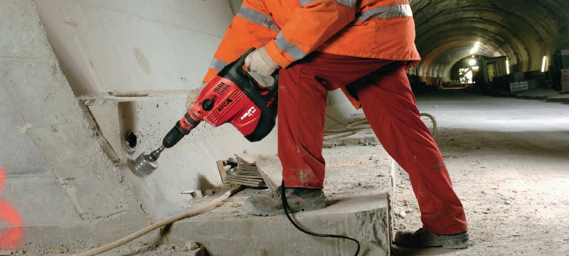 TE-T-BK (SDS Top) diamantboor voor boorhamers SDS Top (TE-T)-slagboormachinebit voor het boren van gaten in metselwerk en beton Toepassingen 1