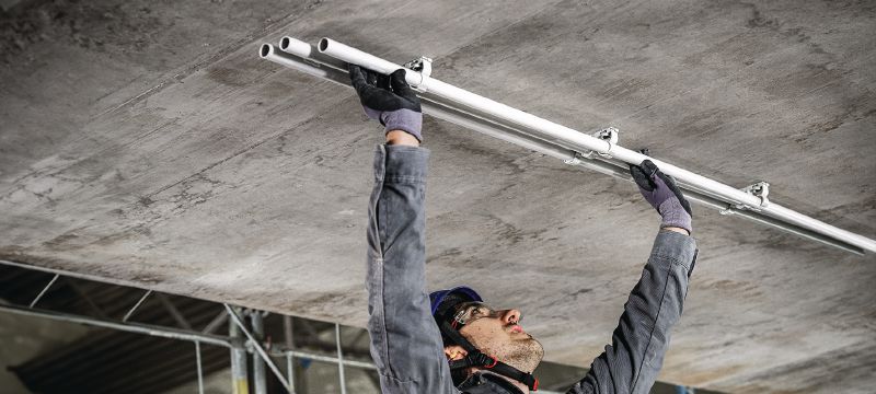 X-FC MX Multi-clip Verstelbare buisklem, geoptimaliseerd voor bevestigen met nagels op strip en compatibel met een breed scala aan bevestigingsmethoden, basismaterialen en buisdiameters Toepassingen 1