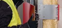 MFT-HP beugelrail 22.5 Beugelrail voor de verborgen bevestiging van gevelpanelen met behulp van beugels Toepassingen 2