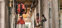 PR 40-22 Rode roterende laser, met enkele afschotmodus Robuuste roterende buitenlaser met automatische functies voor lange afstanden nivelleren, uitlijnen, op afschot en vierkant maken (Nuron-accuplatform) Toepassingen 2