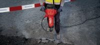 TE 3000-AVR elektrische sloophamer voor zware toepassingen Uitzonderlijk krachtige hak- en breekhamer voor het slopen van zwaar beton, asfaltsnijden, grondwerk en het aandrijven van aardingsstaven Toepassingen 4