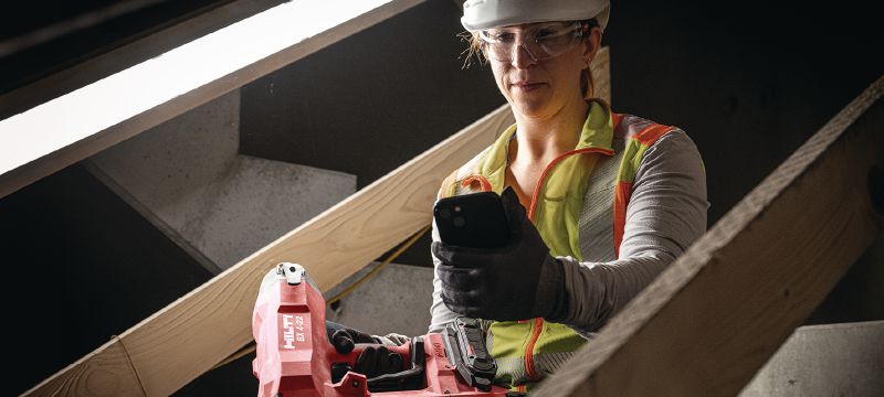 BX 4-IF-22-accu-schiethamer(IF-editie) Accuschiethamer met Nuron-accu voor het bevestigen van gipsplaatrail en andere materialen op beton, staal en metselwerk Toepassingen 1
