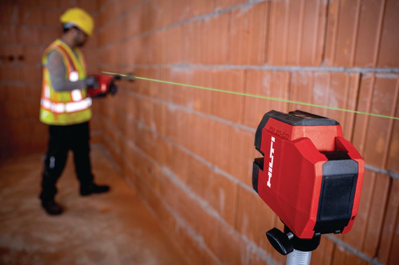 PM 20-CGE loodlaser met hoge precisie en kruislijnlaser Combi-laser met hoge precisie en groene straal, 2 lijnen en 4 punten voor het zetten van loodlijnen, nivelleren, uitlijnen en vierkant maken Toepassingen 1