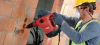 TE 60-AVR combihamer Veelzijdig en krachtige SDS-max (TE-Y) combihamer voor zwaar boren en hakken in beton, met Active Vibration Reduction (AVR) Toepassingen 4