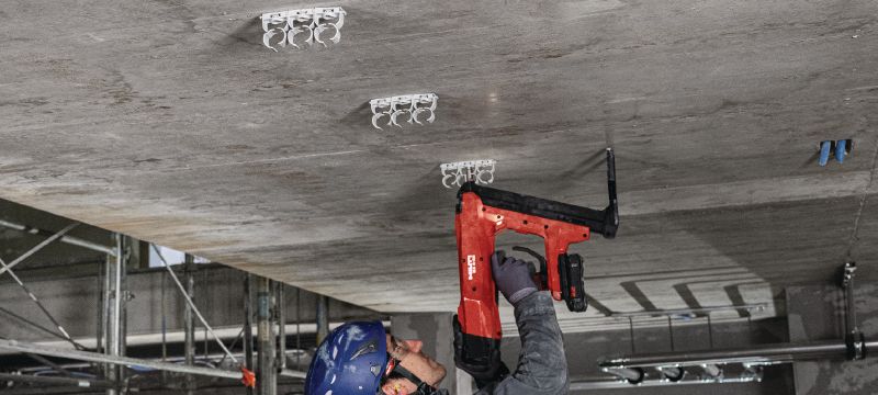 X-FC MX Multi-clip Verstelbare buisklem, geoptimaliseerd voor bevestigen met nagels op strip en compatibel met een breed scala aan bevestigingsmethoden, basismaterialen en buisdiameters Toepassingen 1