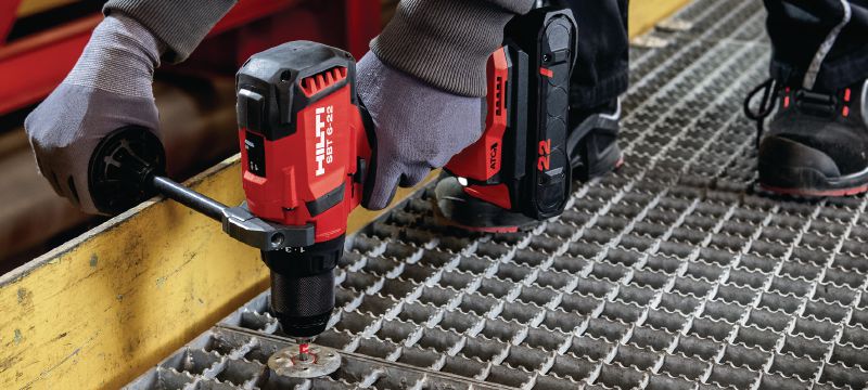 S-BT-GF HL draadbout Schroefdraadbouten (meerlaags gecoat koolstofstaal - corrosiebescherming vergelijkbaar met HDG) voor dicht materiaal en universele bevestigingen op staal in licht corrosieve omgevingen. Compatibel met Hilti MT installatierails Toepassingen 1