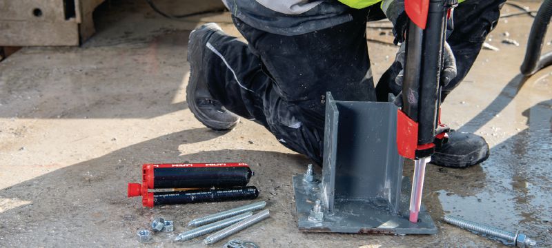 HIT-RE 500 V4 epoxy-anker Ultieme injecteerbare epoxymortel met goedkeuringen voor wapeningverbindingen en ankers voor zware toepassingen. De 1400 ml alleen te gebruiken bij de P8000D – niet geschikt voor HDE/HDM. Toepassingen 1