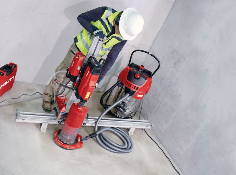 VC 60-W Bouwstofzuiger, ook voor nat gebruik Hoge capaciteit voor het verwijderen van boorslijk voor aansluiting met elektrisch gereedschap (nat), tank van 72 l Toepassingen 1