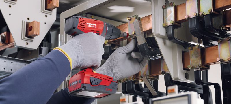 SFC 22-A boor- en schroefmachine op accu Compacte 22V accu-boormachine die werkt met een Li-ion-accu met 13 mm gereedschapsopname voor lichte en middelzware toepassingen Toepassingen 1