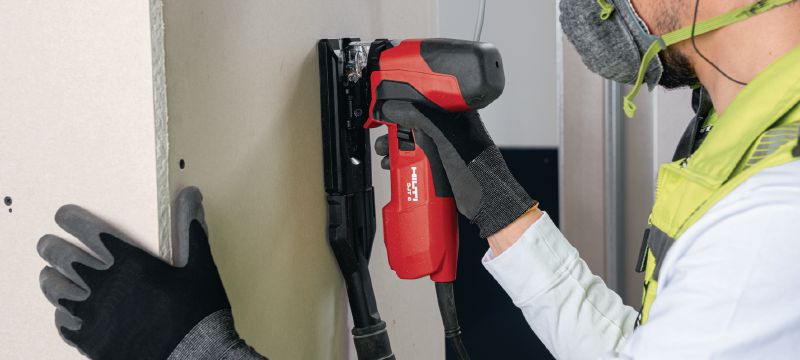 SJT 6 decoupeerzaag met T-greep Decoupeerzaag met T-grip van 850 W, gemaakt om zware, gebogen sneden sneller en comfortabeler te maken Toepassingen 1