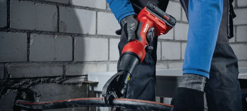 NUN 54-22 accu pers- en kniptang voor 6 ton druk Universele pers- en kniptang voor 6 ton druk op accu met verwisselbare bekken (Nuron accuplatform) Toepassingen 1