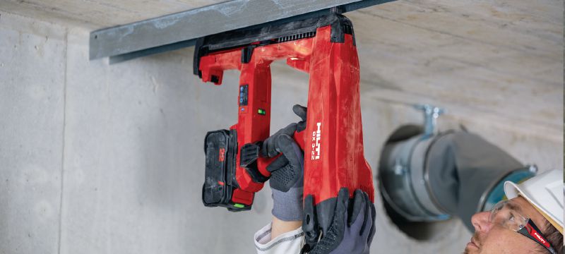 BX 3-L-22 accuschiethamer voor beton (langere nagels) Bevestigingsgereedschap op Nuron accu voor het bevestigen van gipsplaatrails en andere lichte bevestigingen op beton, staal en metselwerk (max. nagellengte 36 mm│1-13/32) Toepassingen 1