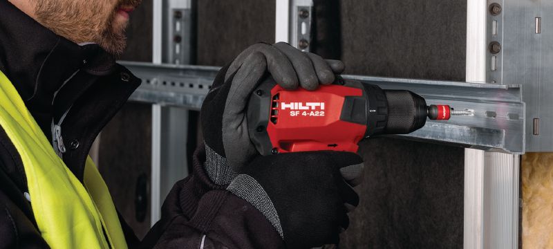 MFT-HP beugelrail 22.5 Beugelrail voor de verborgen bevestiging van gevelpanelen met behulp van beugels Toepassingen 1