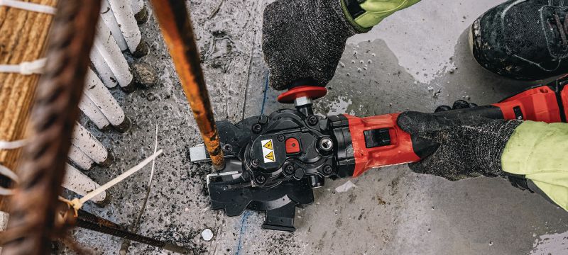 NRC 6-22 accu wapeningsnijder Accu wapeningsnijder voor vonkarm koud zagen van draadstangen en (25 mm / #8) wapening (Nuron accu platform) Toepassingen 1