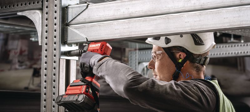 MT-90H OC-naadloos kokerprofiel Stalen kokersectie met montagesleuf voor zwaar gebruik, voor het bouwen van stalen frames en modulaire steunen in matig corrosieve omgevingen Toepassingen 1