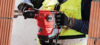 TE 30-AVR Boorhamer Krachtige SDS Plus (TE-C) boorhamer voor zwaar boren en corrigerend beitelwerk in beton, met Active Vibration Reduction (AVR) Toepassingen 3