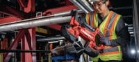 SB 6-22 bandzaag voor diepe zaagsneden Diepsnijdende bandzaag met tweehandige bediening voor nauwkeurig, geluidsarm en vrijwel vonkvrij zagen door metaal tot 127 mm│5 zaagdiepte (Nuron-accuplatform) Toepassingen 1