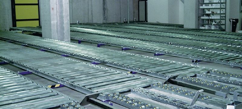 HSL4-SK keilnagel voor zware toepassingen Keilnagel voor ultieme prestaties en zware toepassingen met goedkeuringen voor verzonken bevestigingen in beton (koolstofstaal, verzonken) Toepassingen 1