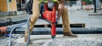 TE 60-22 accuboorhamer Krachtige SDS Max (TE-Y) accuboorhamer met actieve vibratiereductie en beveiliging tegen vastslaan voor zwaar boor- en beitelwerk in beton (Nuron) Toepassingen 4