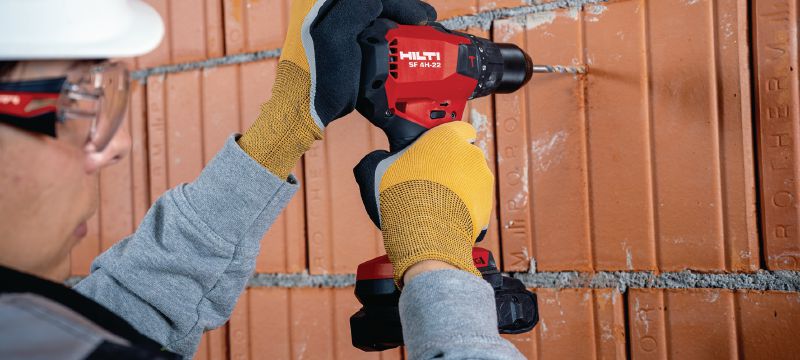 SF 4H-22 accu klopboormachine Compacte schroefboormachine op accu met klopfunctie en Active Torque Control voor dagelijks boren en schroeven, vooral geschikt voor lastig bereikbare plekken (Nuron accuplatform) Toepassingen 1
