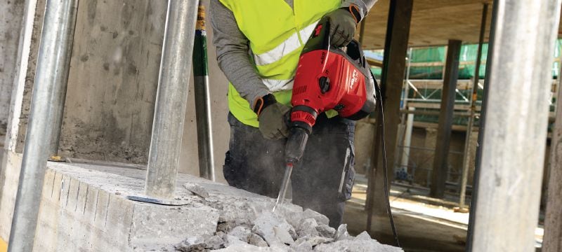 TE 70-AVR combihamer Zeer krachtige SDS-max (TE-Y) boorhamer voor zwaar boren en hakken in beton, met Actieve Vibratie Reductie (AVR) Toepassingen 1